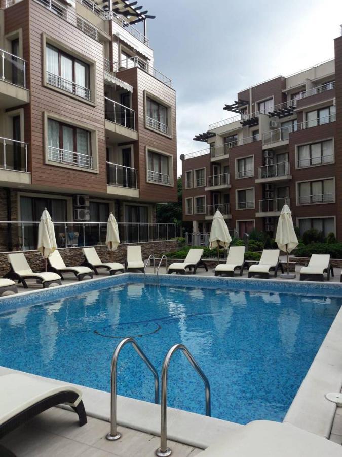 Sea Breeze. Apartment โซโซโปล ภายนอก รูปภาพ